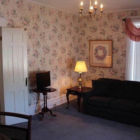 White Inn Fredonia Extérieur photo
