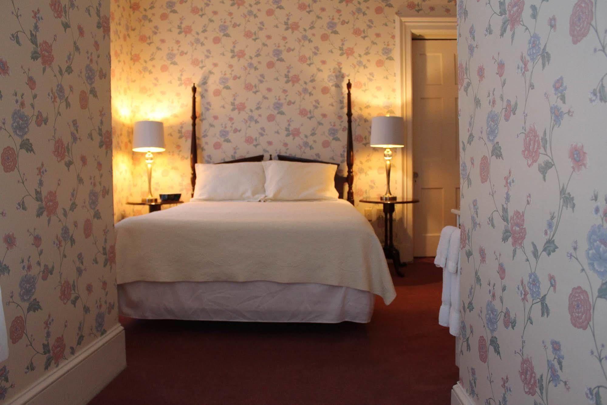 White Inn Fredonia Extérieur photo