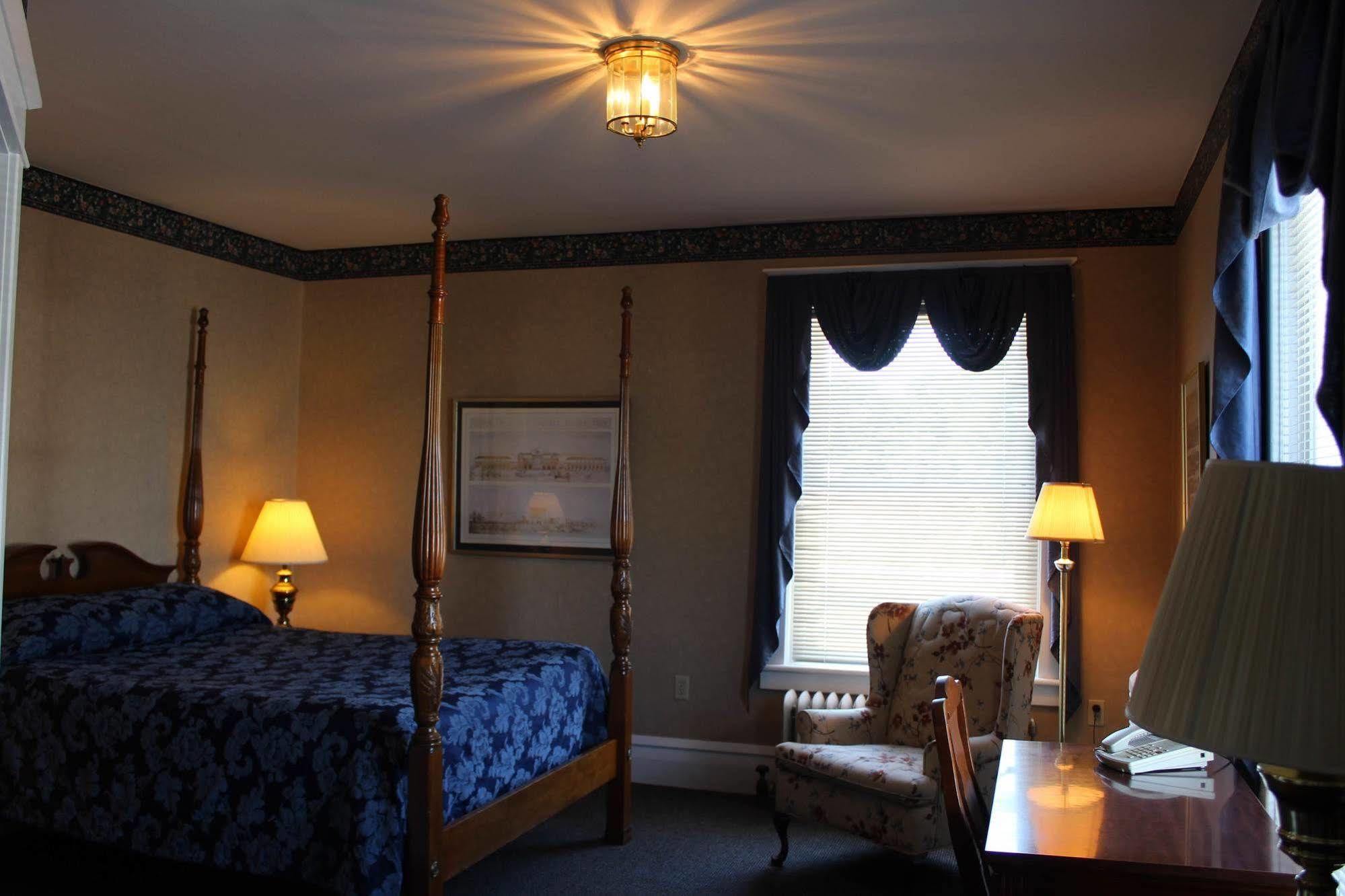 White Inn Fredonia Extérieur photo