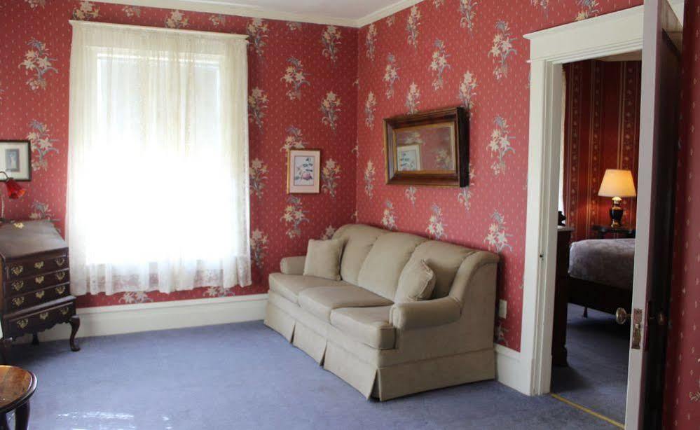 White Inn Fredonia Extérieur photo