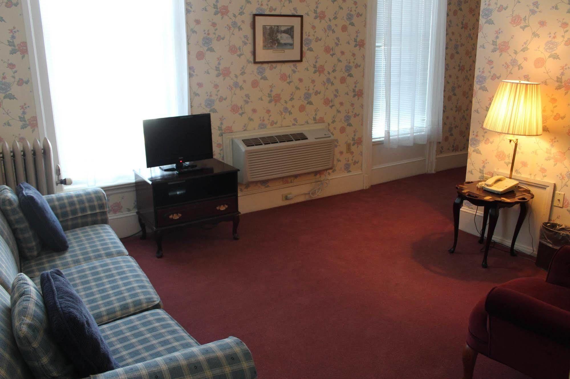 White Inn Fredonia Extérieur photo