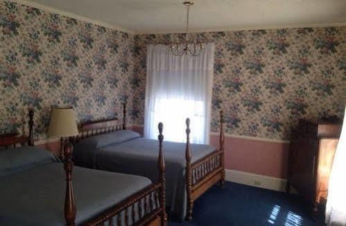 White Inn Fredonia Extérieur photo